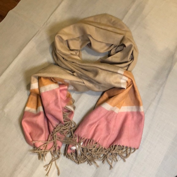 Banana republic scarf - Picture 1 of 5